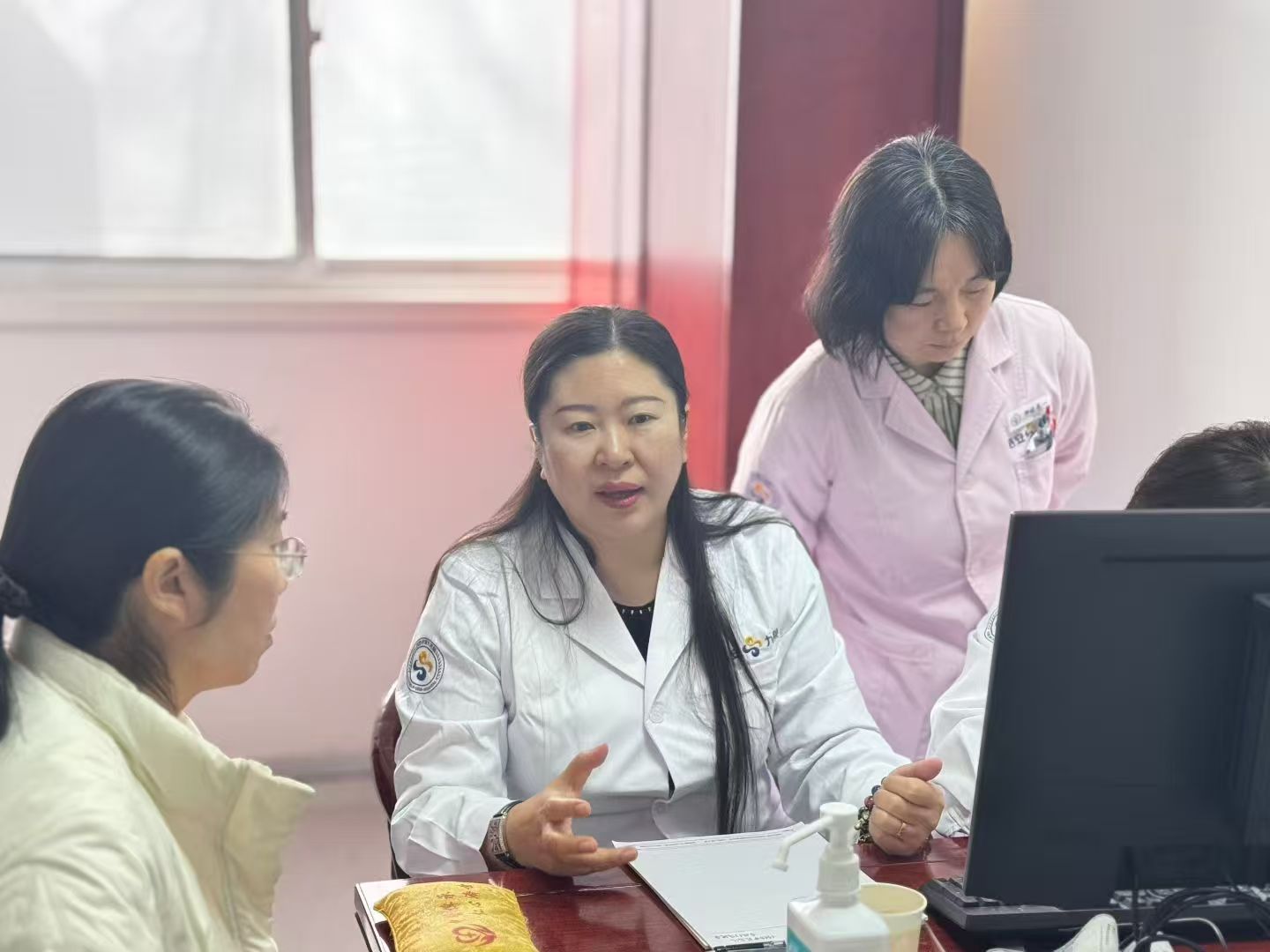 1775119156844283.jpg 义诊3.jpg